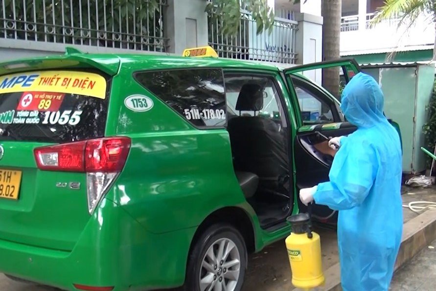 Mai Linh taxi prepares to serve