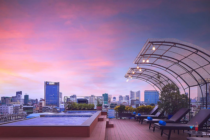 luxury-hotel-phnom-penh